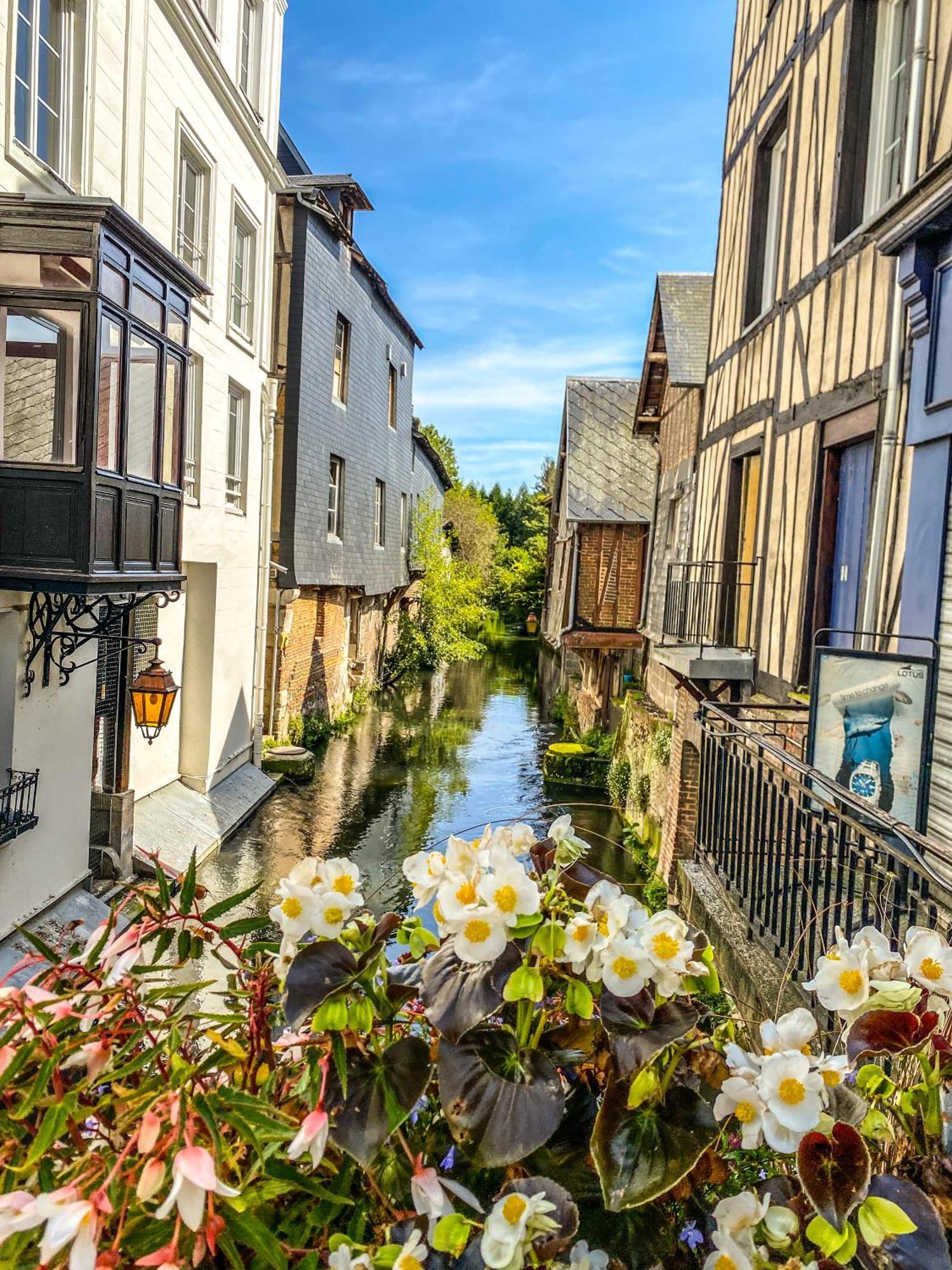 Ulysse By Kleidos - Charmant T2 Dans Le Centre De Pont-Audemer Bagian luar foto