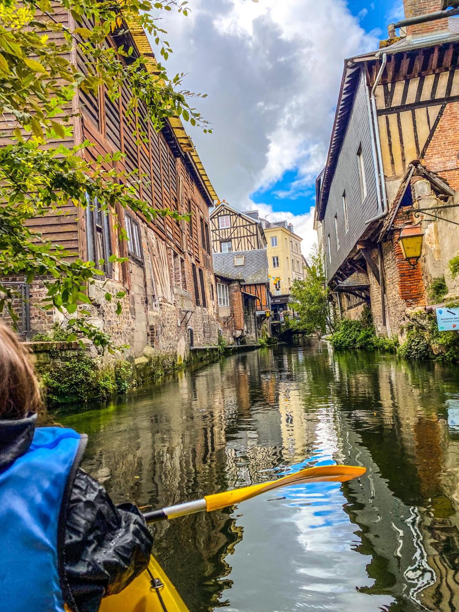 Ulysse By Kleidos - Charmant T2 Dans Le Centre De Pont-Audemer Bagian luar foto